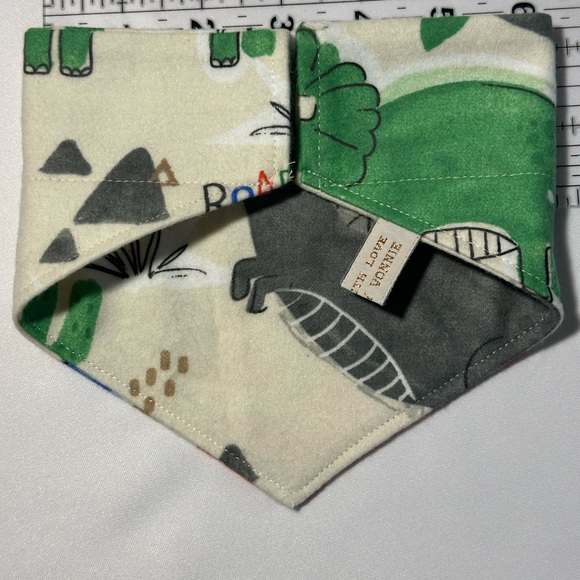 Handmade Critter Cape Dinosaur Print - Picture 4 of 6